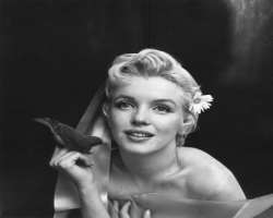 A full-length mirror sits in the basement that is A full-length mirror sits in the basement that is said to have belonged to Marilyn Monroe. Some have claimed to seeing her standing by the mirror. Non